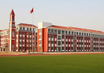 临沂三十五中学运用电缆桥架敷设案例